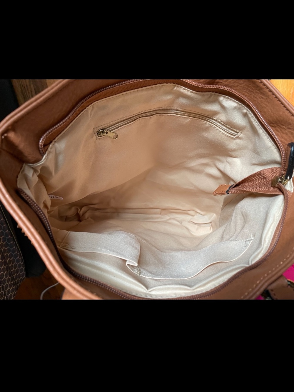 Joe Boxer Brown Fringe Shoulder Bag with Dual Straps - Picture 3 of 4